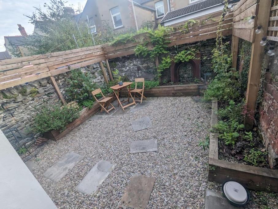 Glenroy Arts Gallery Meets Living Space Cardiff Exterior foto